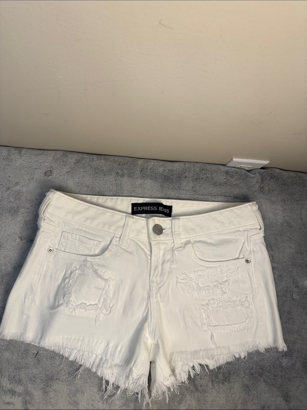 Express White Denim Shorts - Size 2